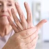 - أعراض-الروماتويد-عند النساء